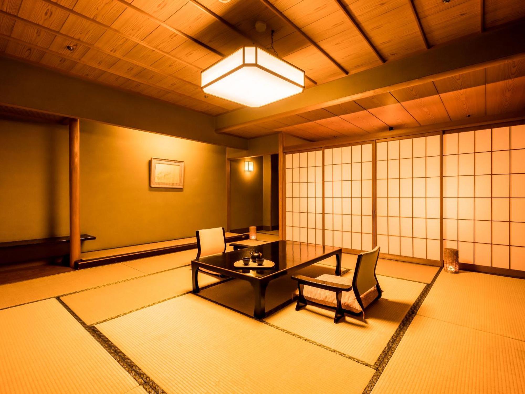 Ooedo Onsen Monogatari Premium Saiki Bekkan Misasa Екстер'єр фото