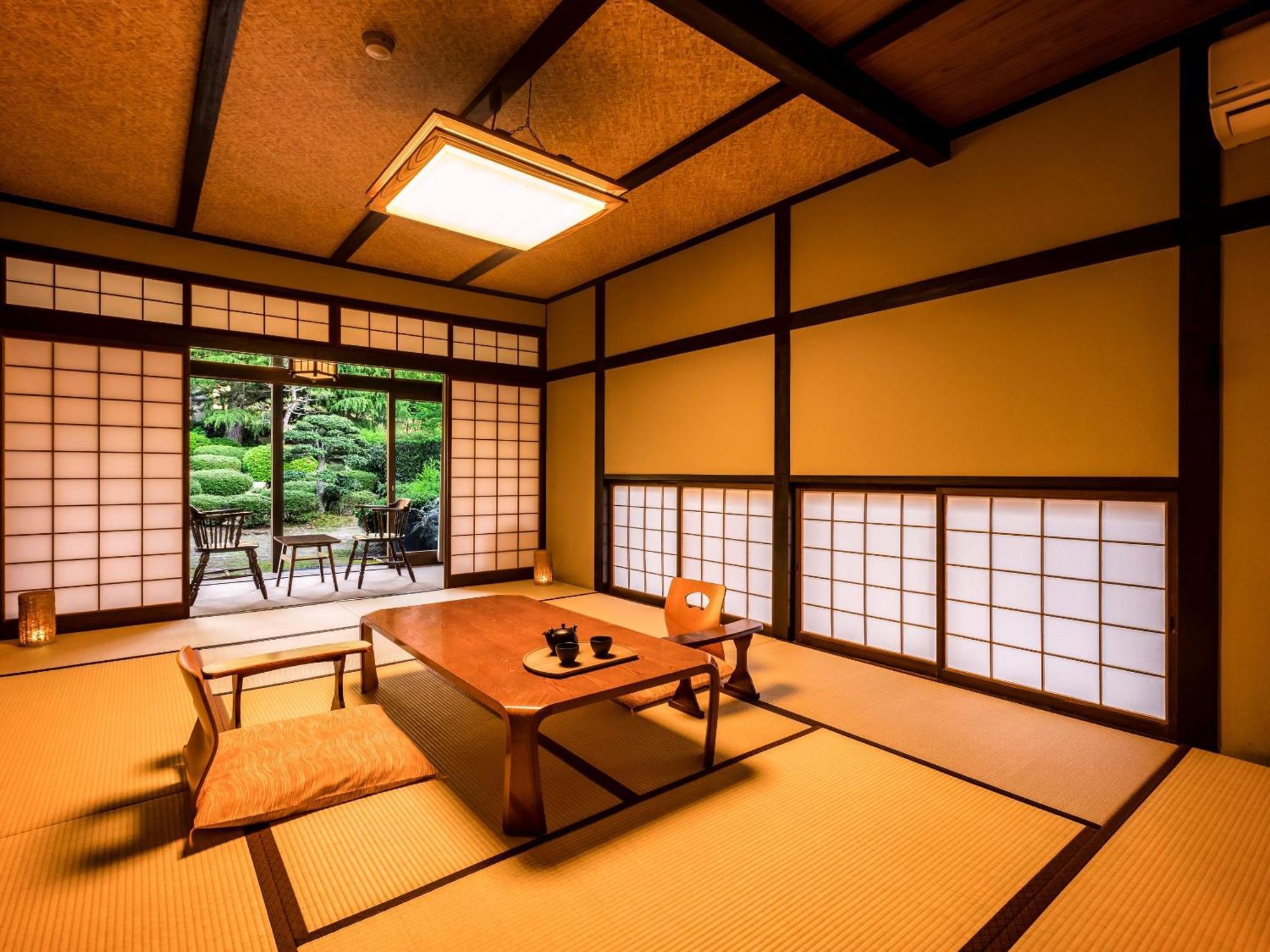 Ooedo Onsen Monogatari Premium Saiki Bekkan Misasa Номер фото