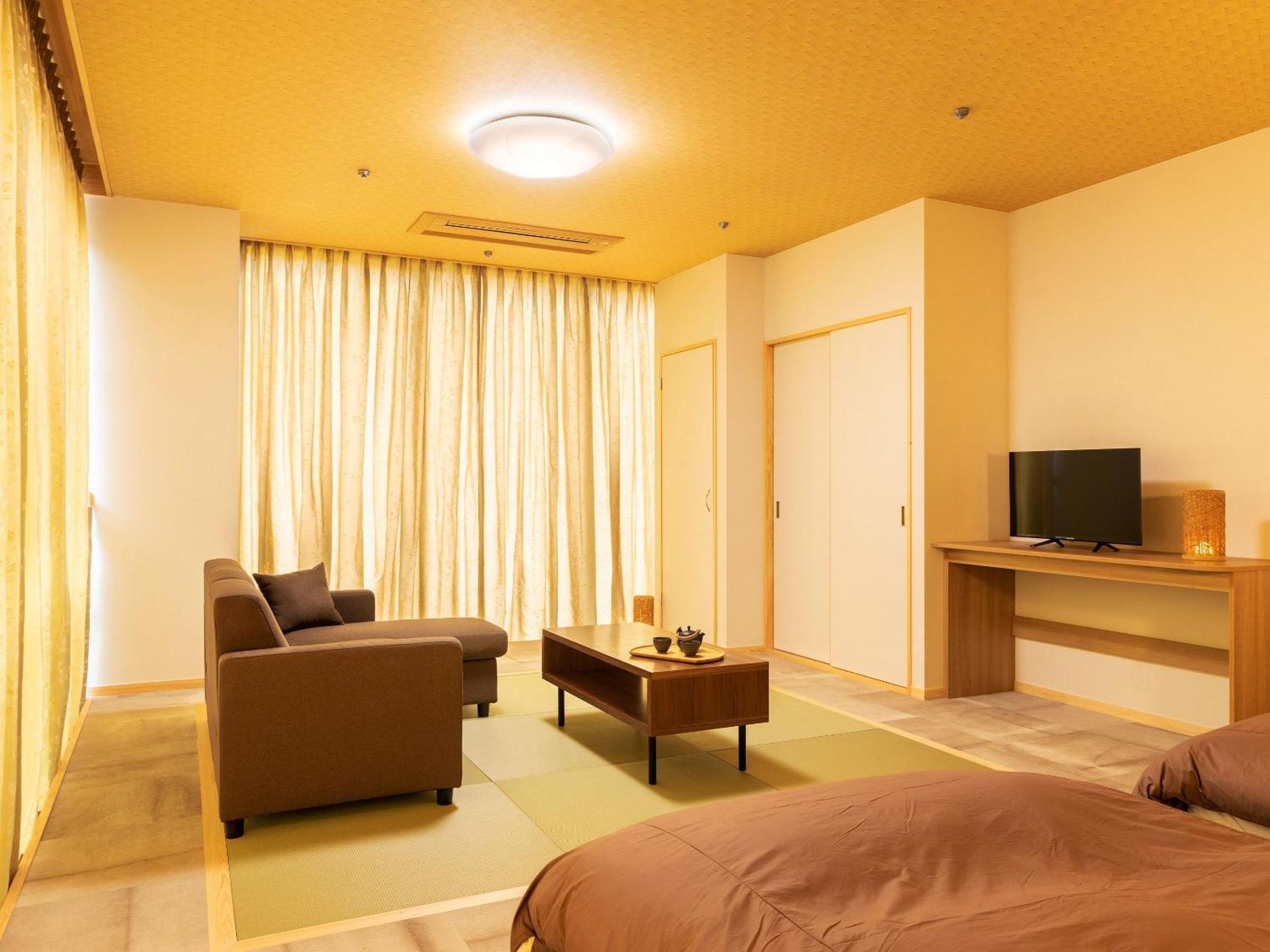 Ooedo Onsen Monogatari Premium Saiki Bekkan Misasa Номер фото