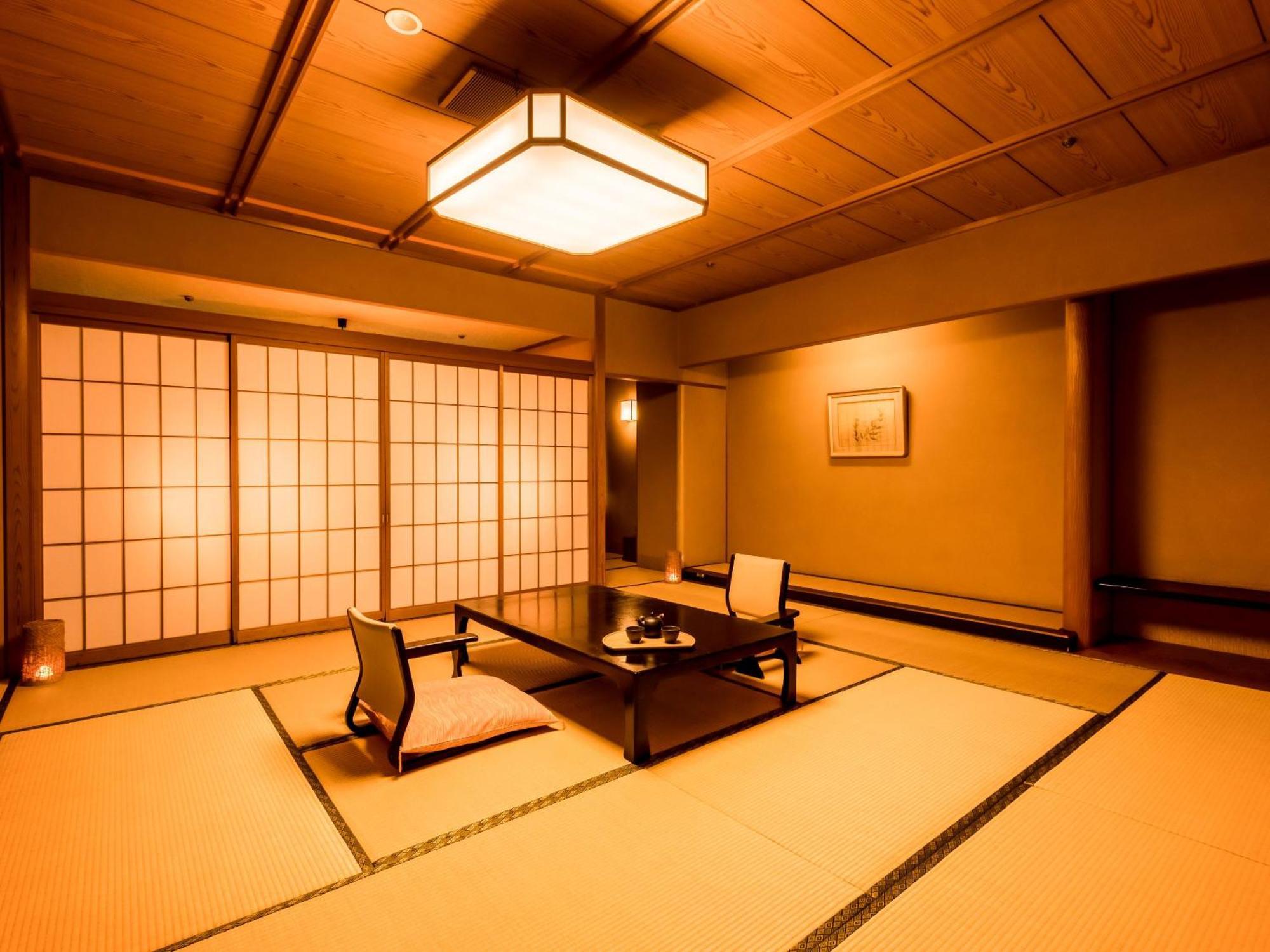 Ooedo Onsen Monogatari Premium Saiki Bekkan Misasa Номер фото