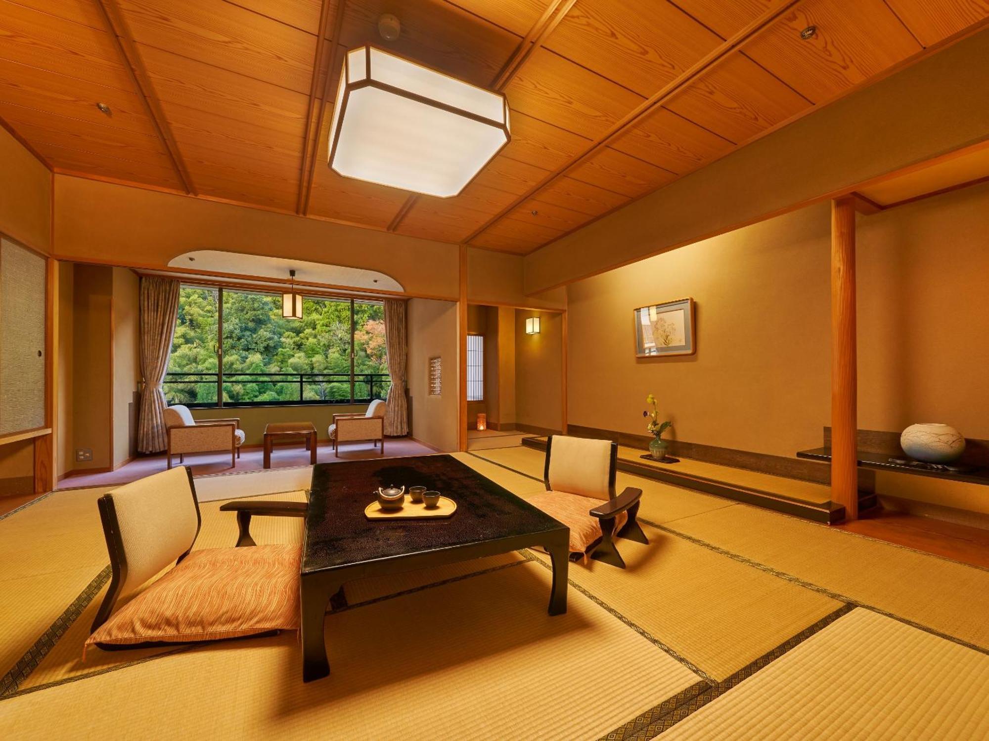 Ooedo Onsen Monogatari Premium Saiki Bekkan Misasa Номер фото